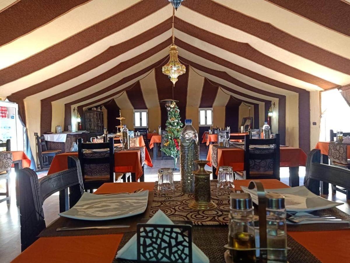 Sahara Sky Luxury Camp Hotel Merzouga Bagian luar foto