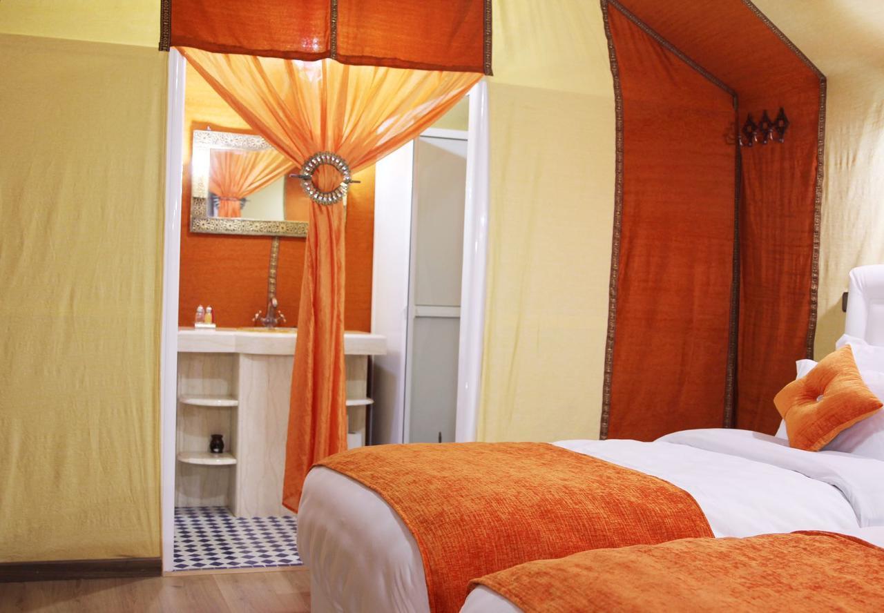 Sahara Sky Luxury Camp Hotel Merzouga Bagian luar foto