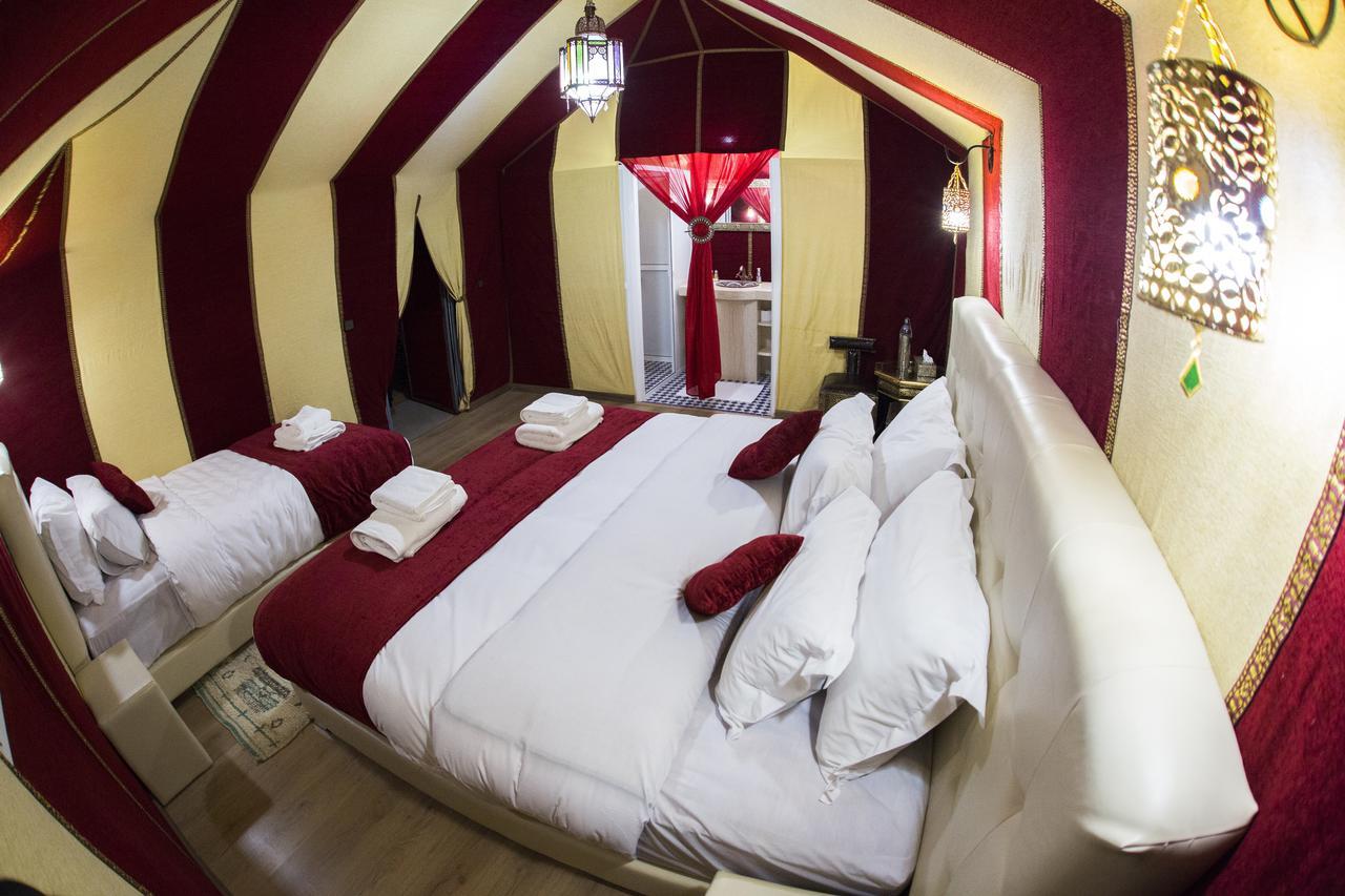 Sahara Sky Luxury Camp Hotel Merzouga Bagian luar foto