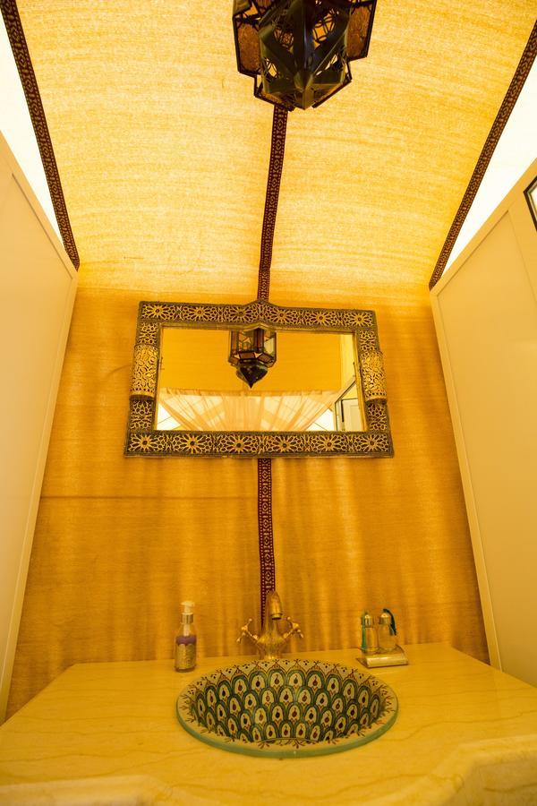 Sahara Sky Luxury Camp Hotel Merzouga Bagian luar foto
