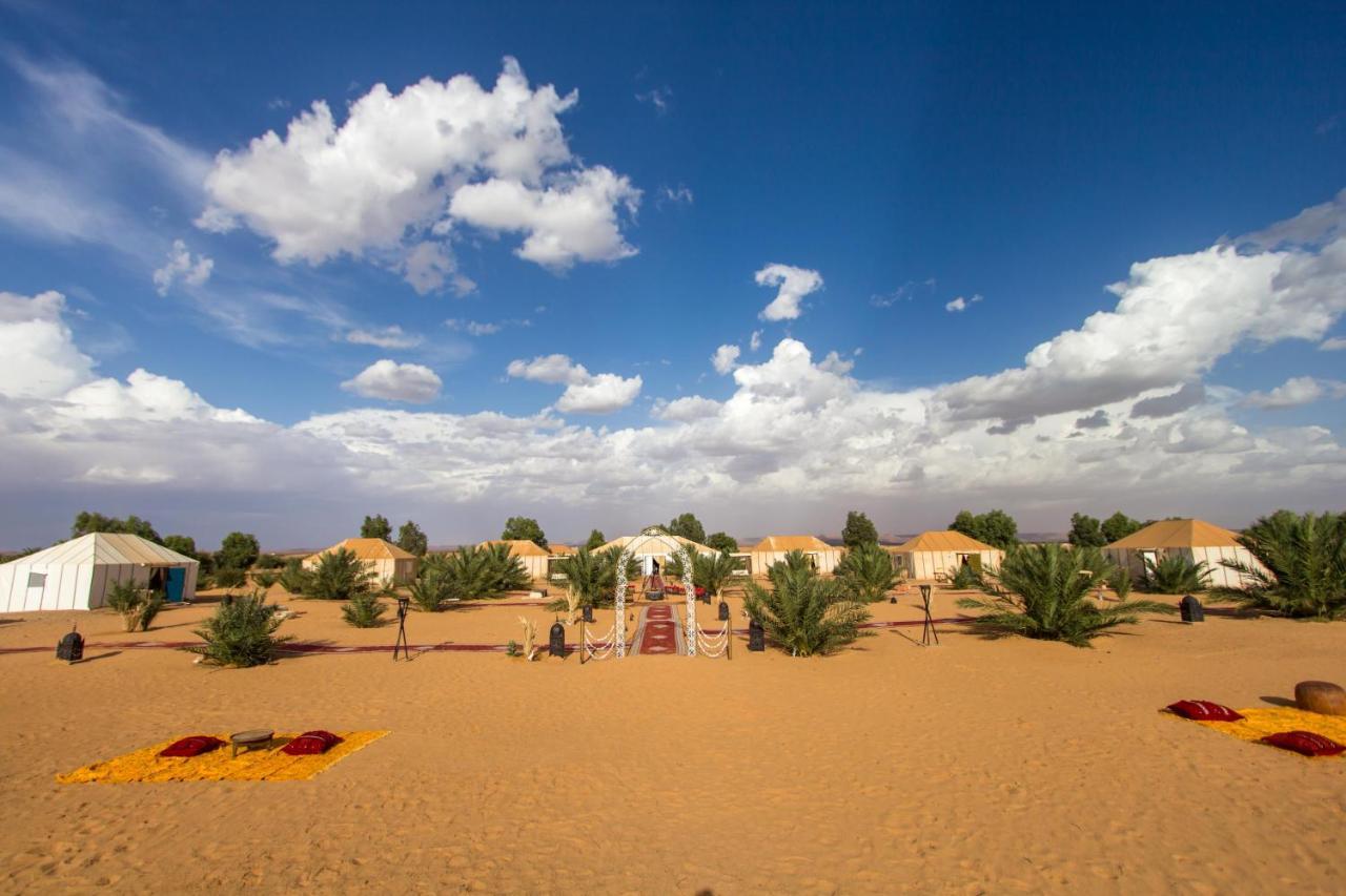 Sahara Sky Luxury Camp Hotel Merzouga Bagian luar foto