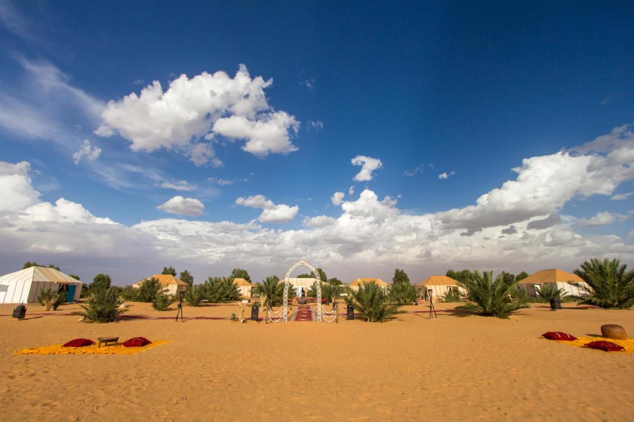Sahara Sky Luxury Camp Hotel Merzouga Bagian luar foto