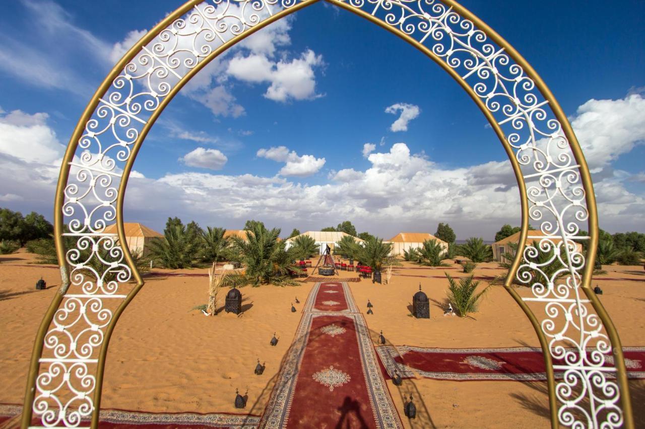 Sahara Sky Luxury Camp Hotel Merzouga Bagian luar foto